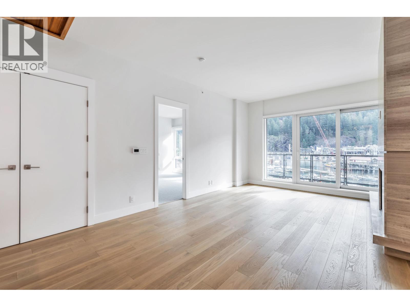 305 6707 Nelson Avenue, West Vancouver, British Columbia  V7W 2B2 - Photo 10 - R3144043