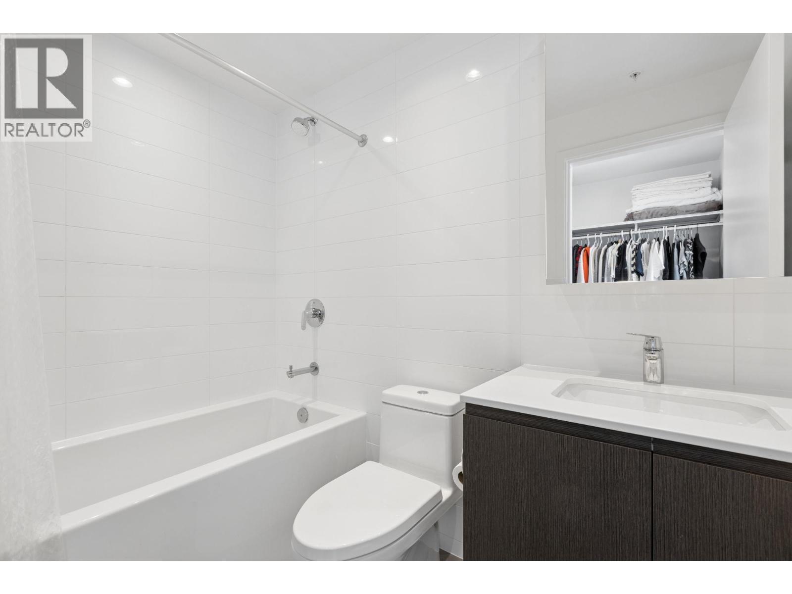 3002 4650 Brentwood Boulevard, Burnaby, British Columbia  V5C 0M3 - Photo 11 - R3144045