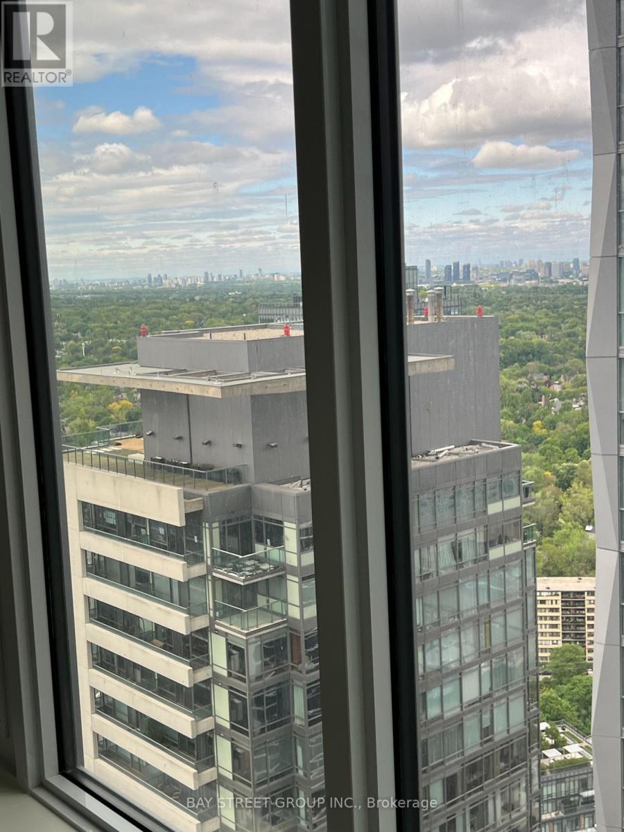 3605 - 11 Yorkville Avenue, Toronto, Ontario  M4Y 0B7 - Photo 3 - C13539334