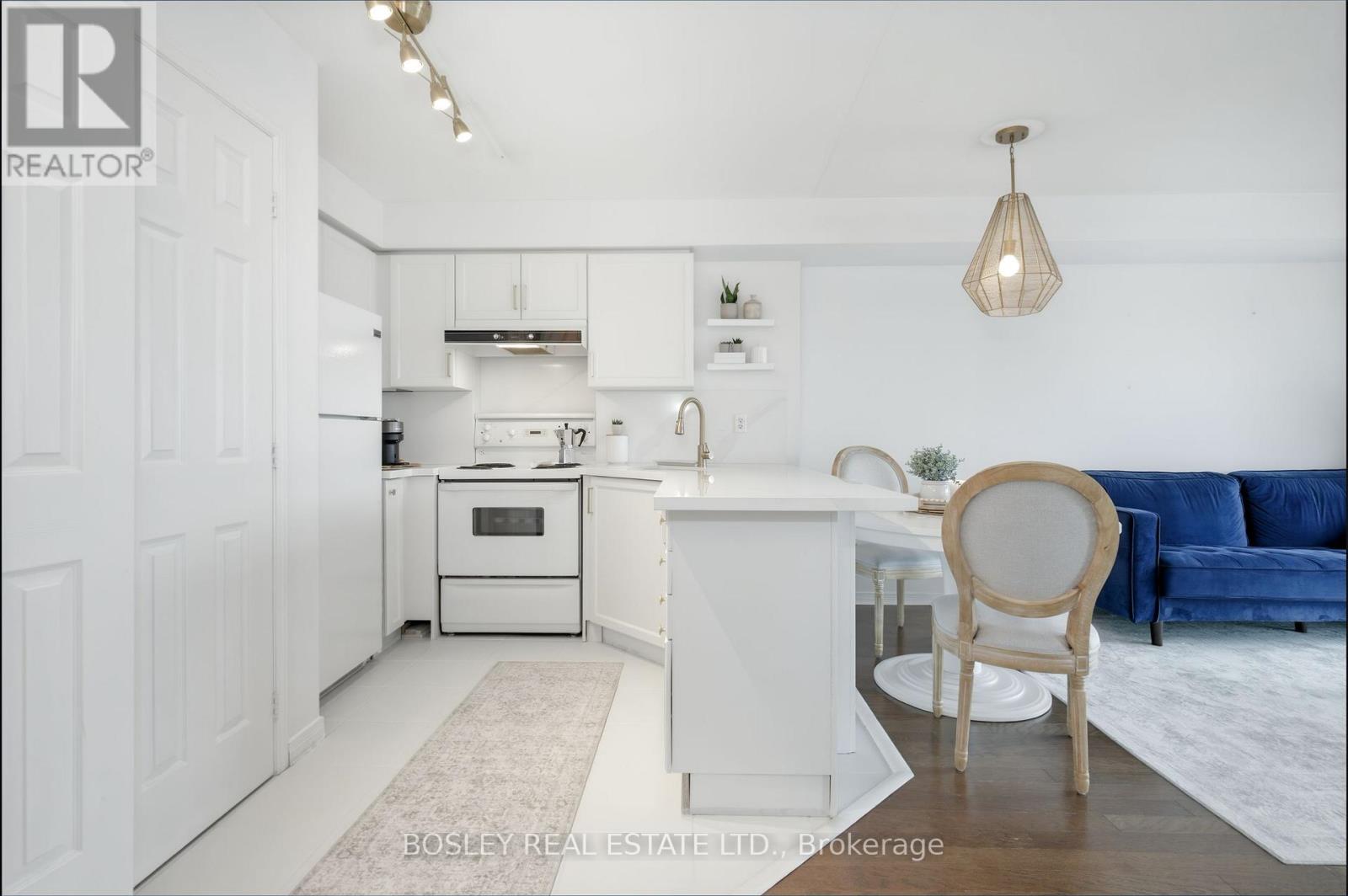 803 - 140 Bathurst Street, Toronto, Ontario  M5V 3N8 - Photo 10 - C13539364