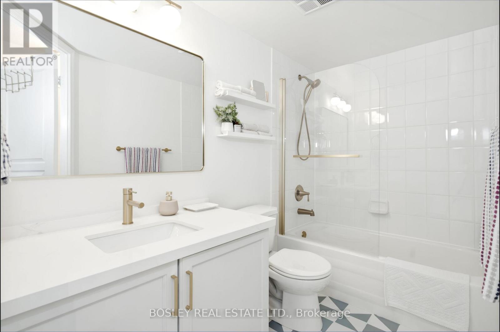 803 - 140 Bathurst Street, Toronto, Ontario  M5V 3N8 - Photo 8 - C13539364