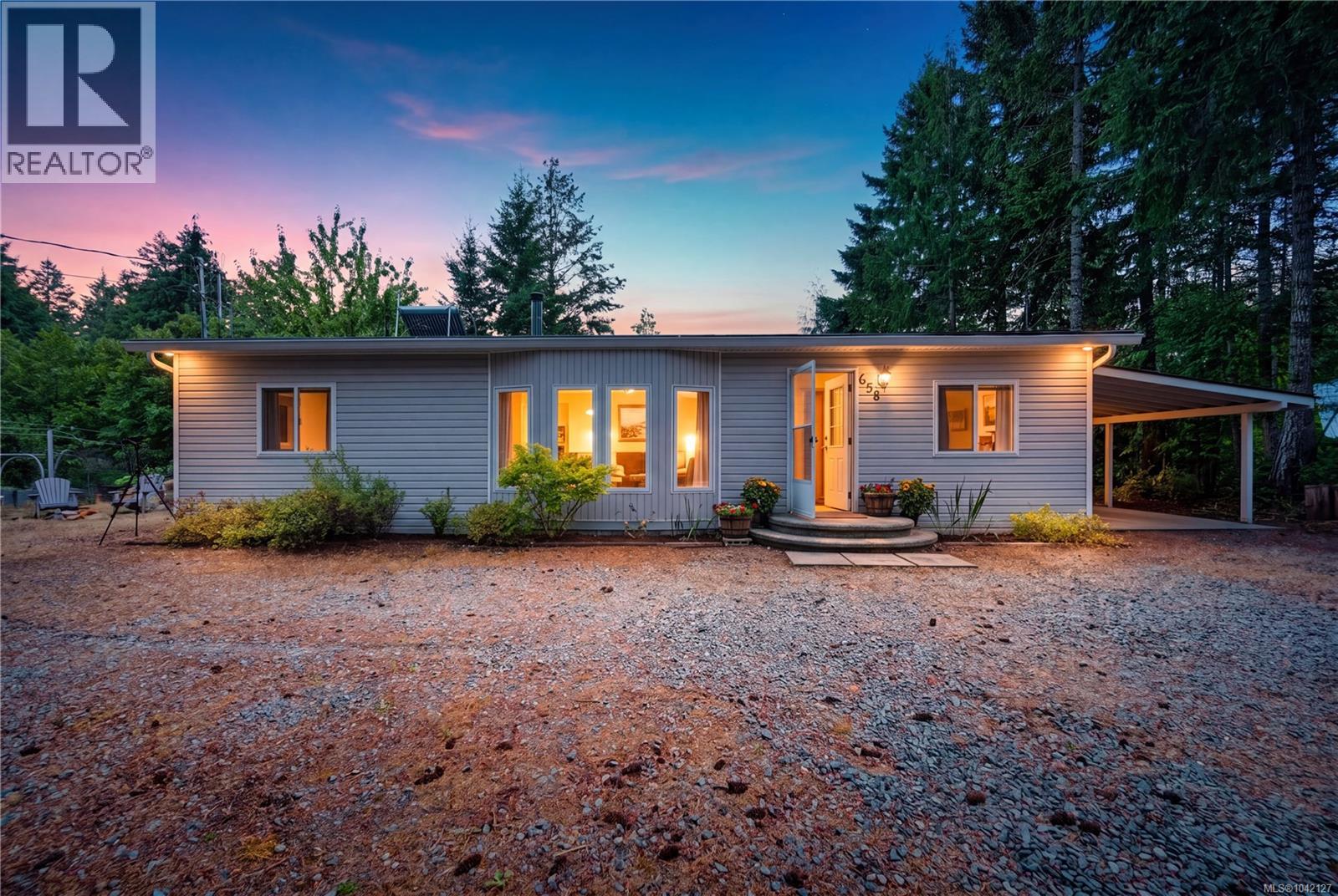 658 Nanaimo River Rd