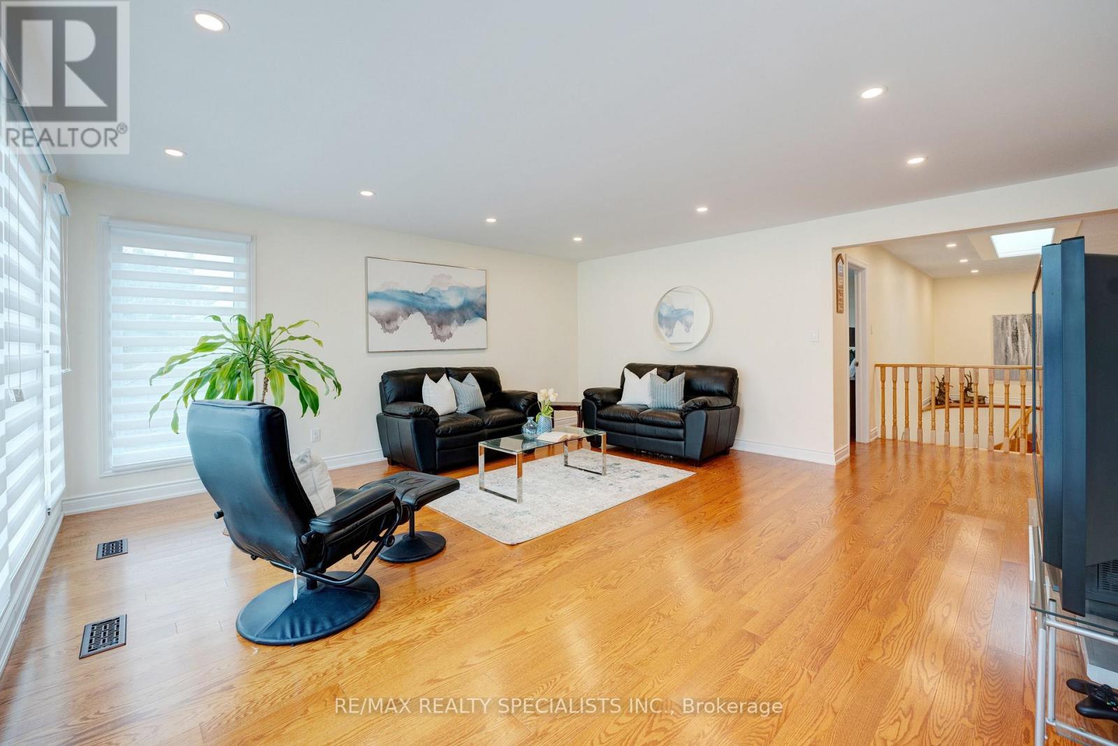 36 Devonsleigh Boulevard, Richmond Hill, Ontario  L4S 1H4 - Photo 21 - N13539284