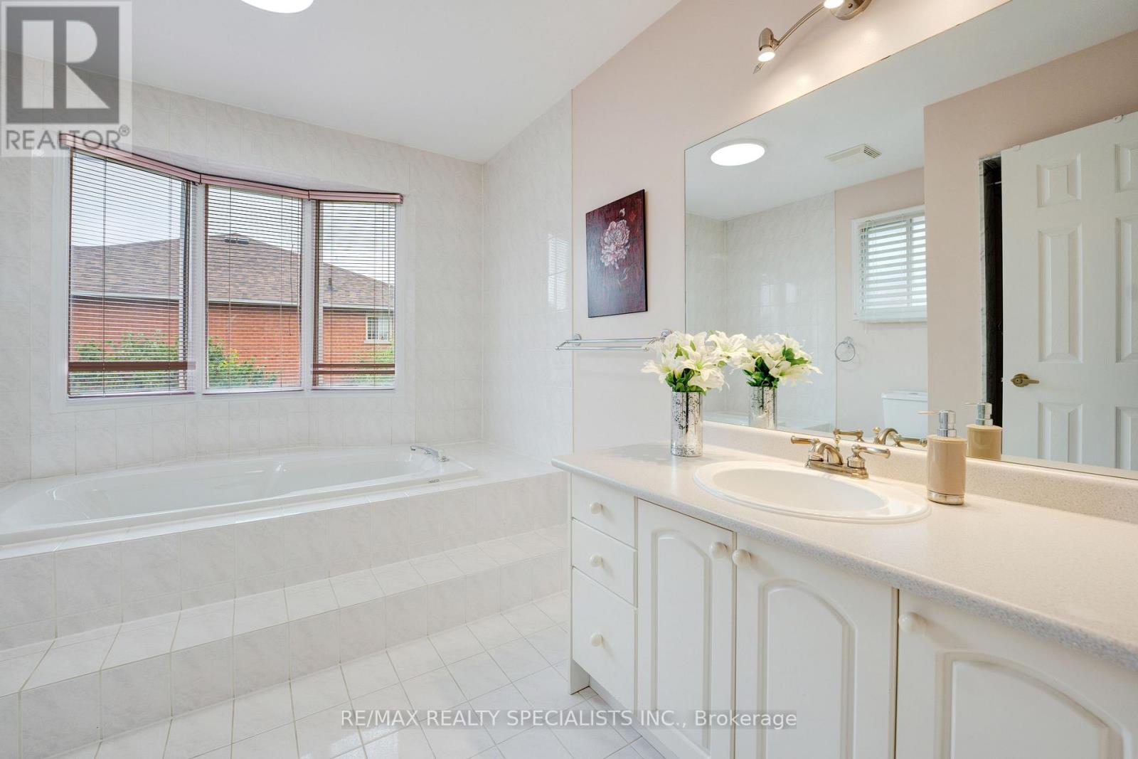 36 Devonsleigh Boulevard, Richmond Hill, Ontario  L4S 1H4 - Photo 24 - N13539284