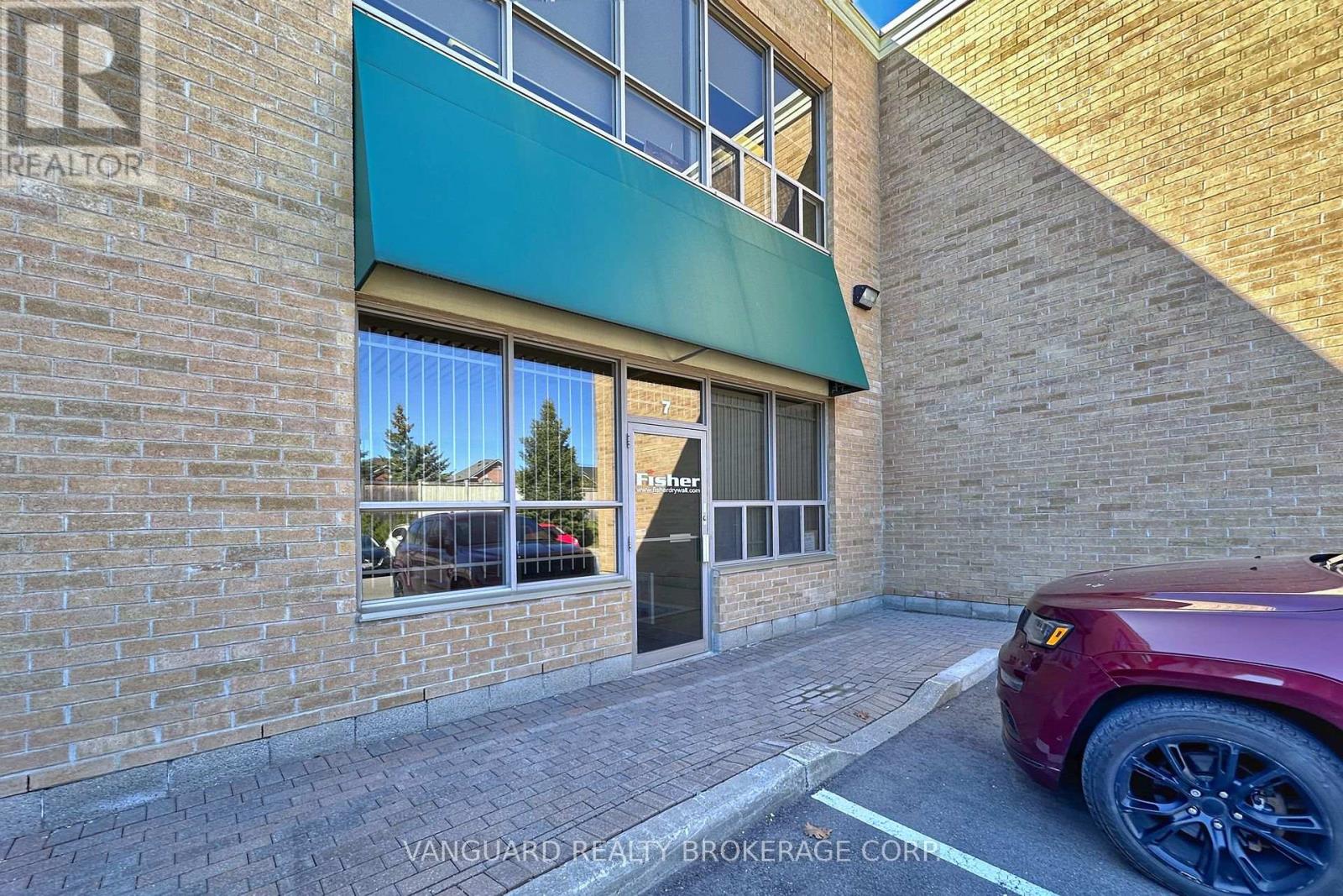 7 - 411 CONFEDERATION PARKWAY, Vaughan, Ontario