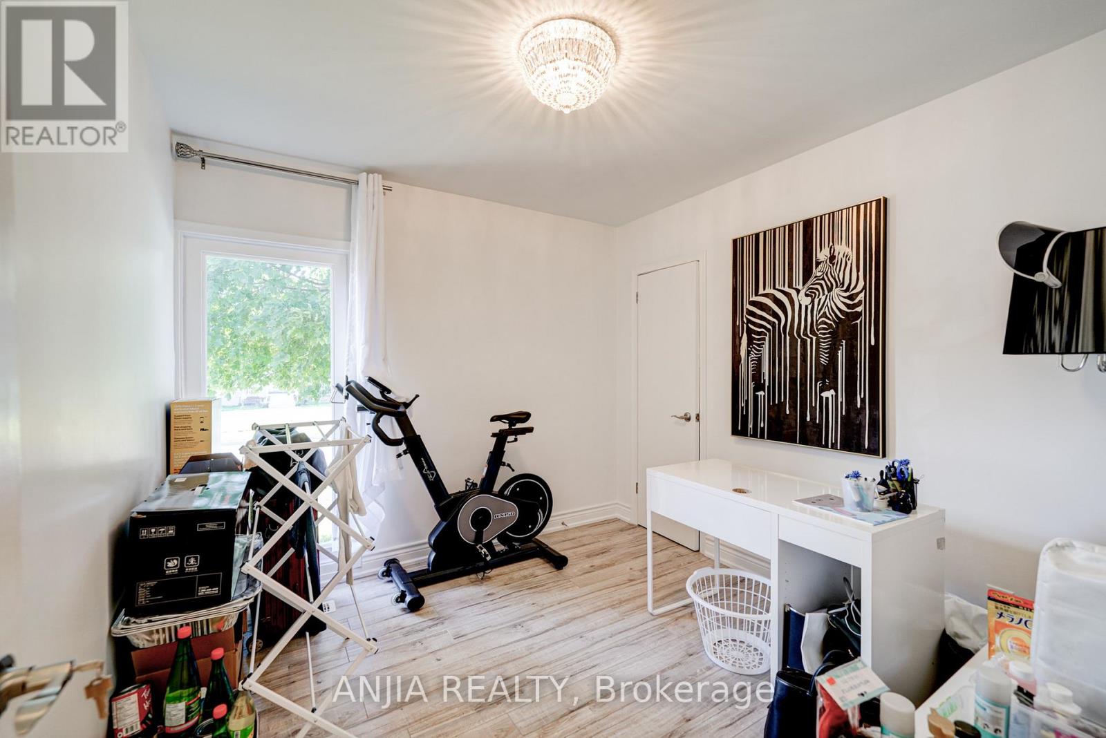 Main Fl - 203 Norfolk Avenue, Richmond Hill, Ontario L4C 2E1 - Photo 17 - N13539336