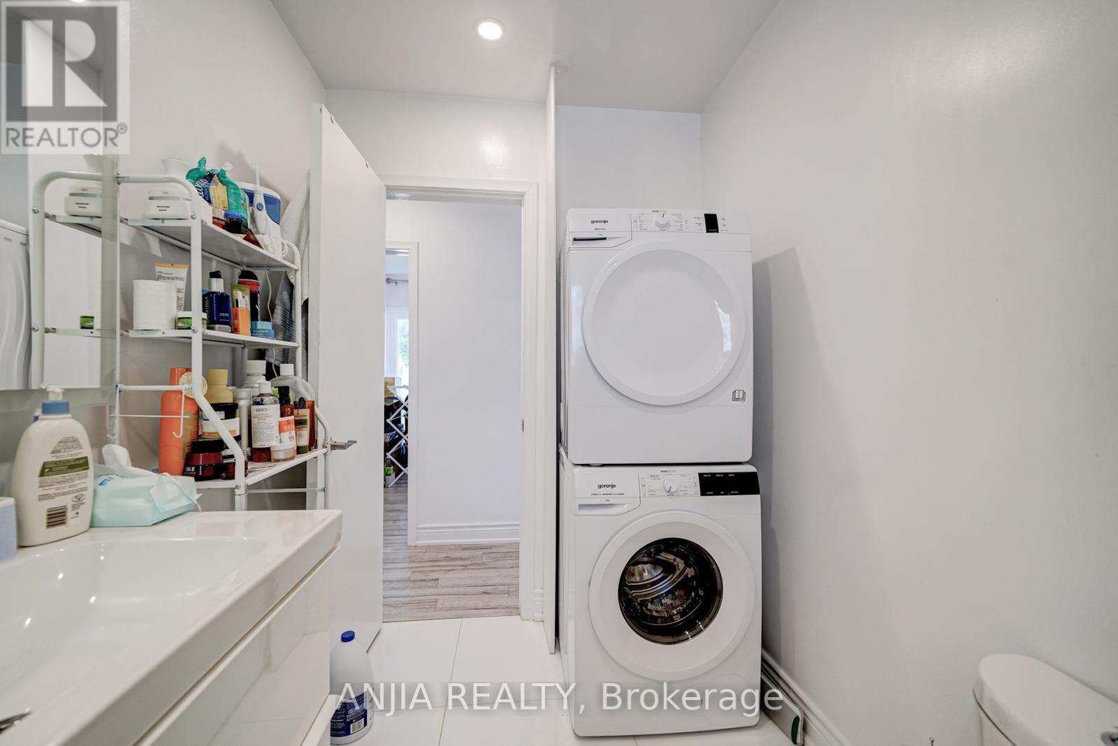 Main Fl - 203 Norfolk Avenue, Richmond Hill, Ontario L4C 2E1 - Photo 22 - N13539336