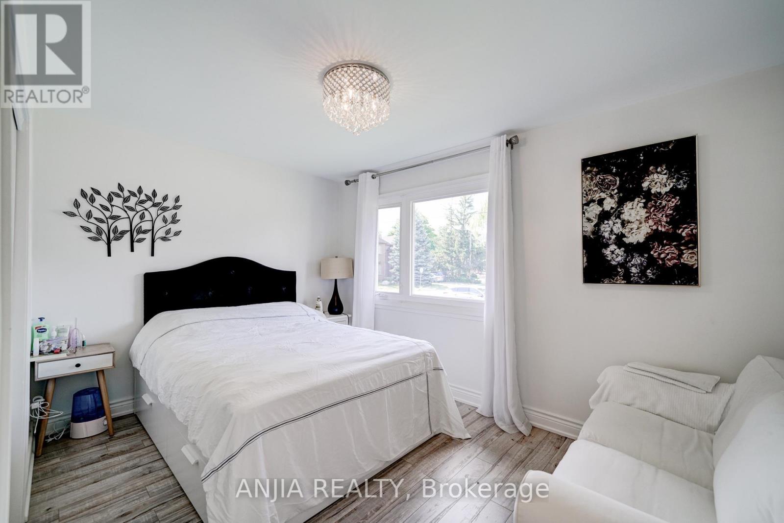 Main Fl - 203 Norfolk Avenue, Richmond Hill, Ontario L4C 2E1 - Photo 26 - N13539336