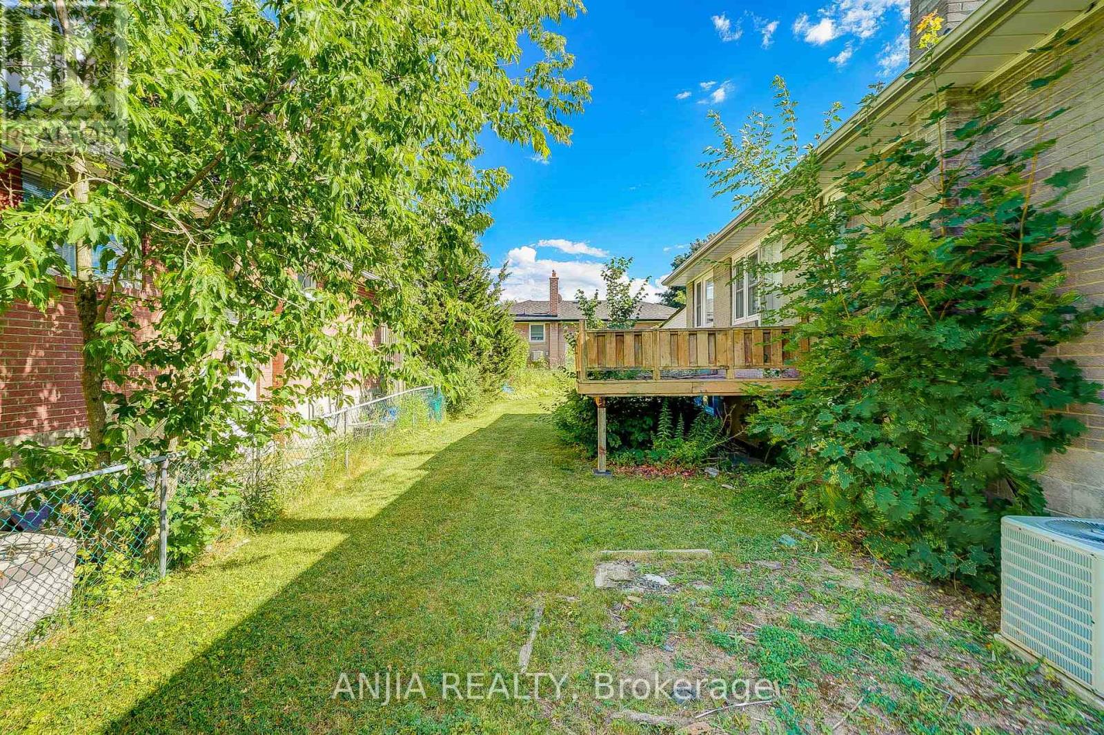 Main Fl - 203 Norfolk Avenue, Richmond Hill, Ontario L4C 2E1 - Photo 32 - N13539336