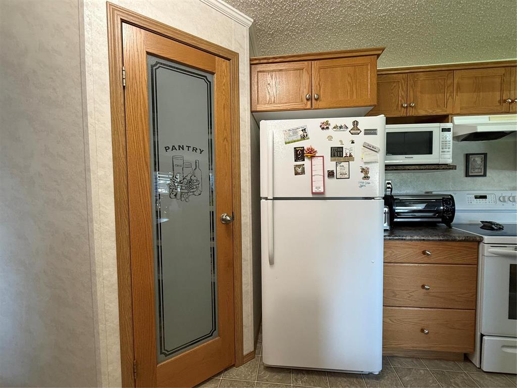 221 3rd Avenue NW, Swan River, Manitoba  R0L 1Z0 - Photo 6 - 202615891