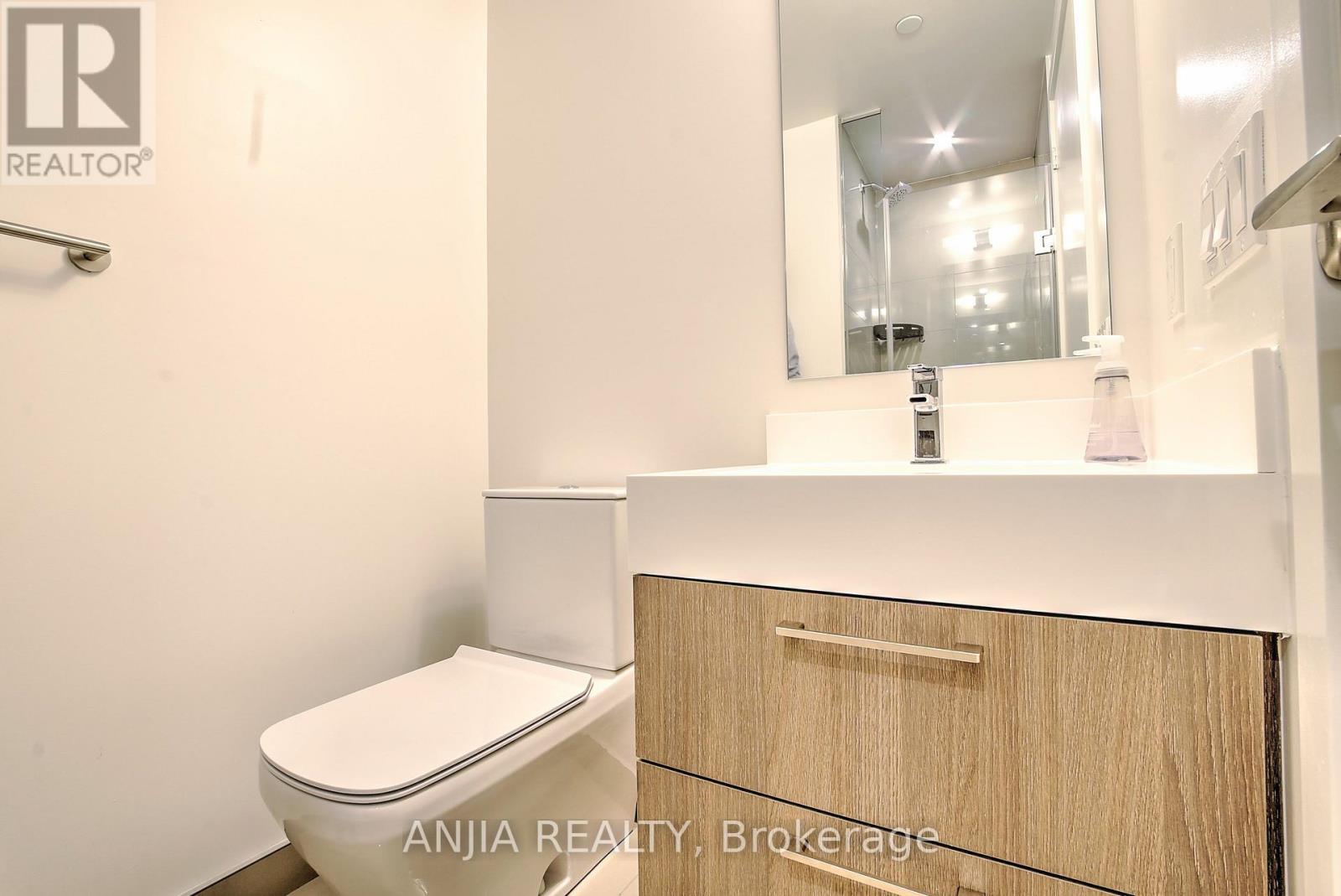 2711 - 1 Yorkville Avenue, Toronto, Ontario M4W 0B1 - Photo 17 - C13530334