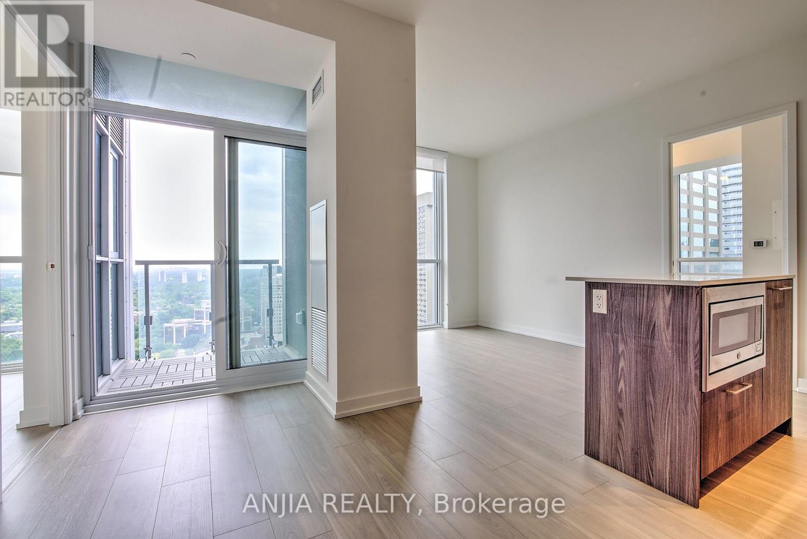 2711 - 1 Yorkville Avenue, Toronto, Ontario M4W 0B1 - Photo 2 - C13530334