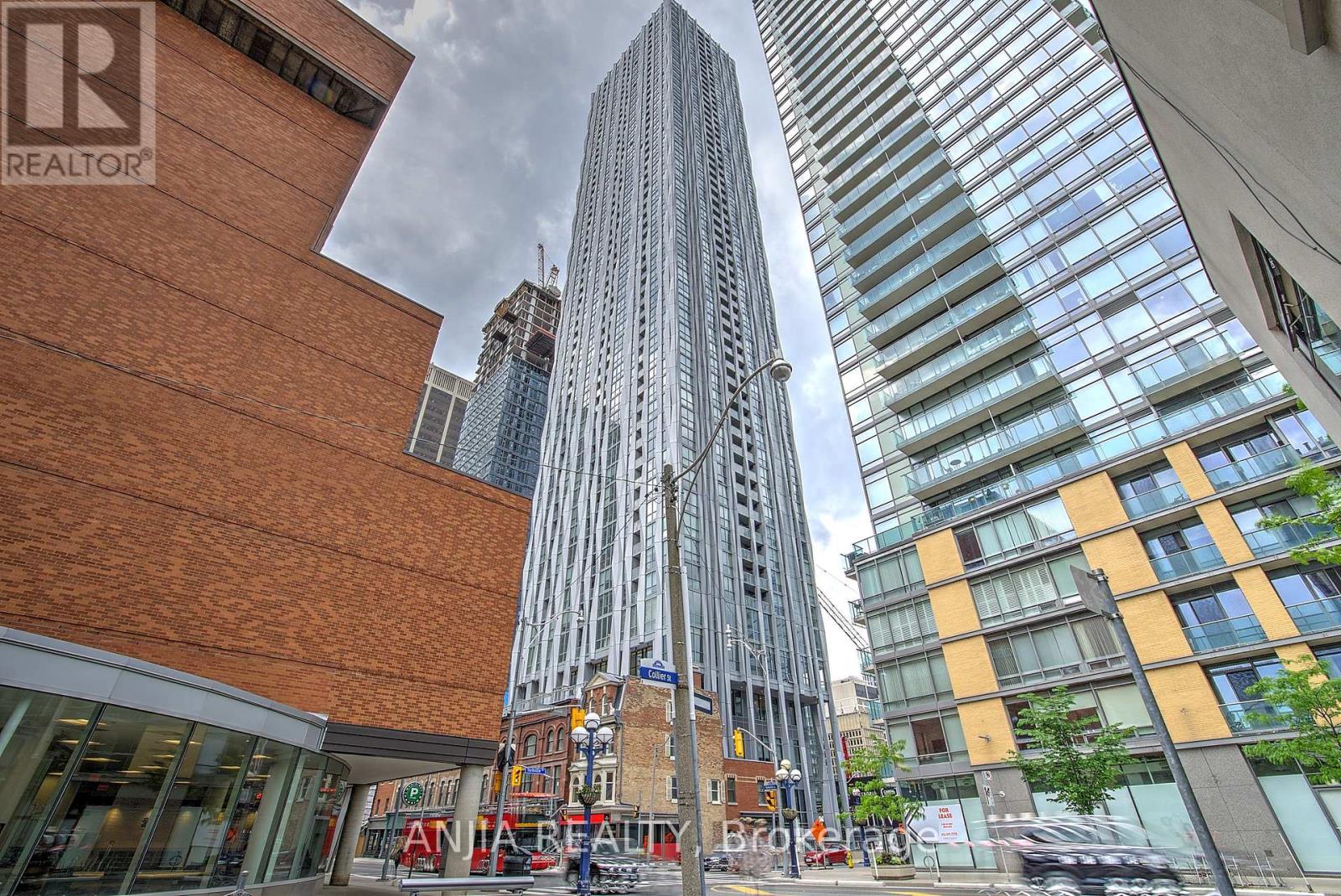 2711 - 1 Yorkville Avenue, Toronto, Ontario M4W 0B1 - Photo 4 - C13530334