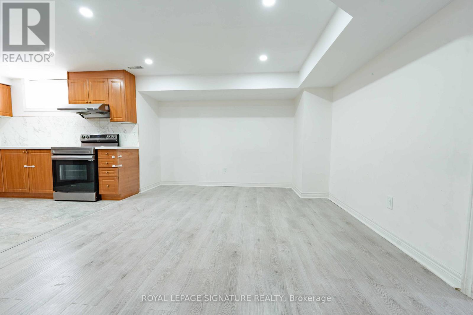 4742 Creditview Road, Mississauga, Ontario  L5M 5H2 - Photo 6 - W13539314