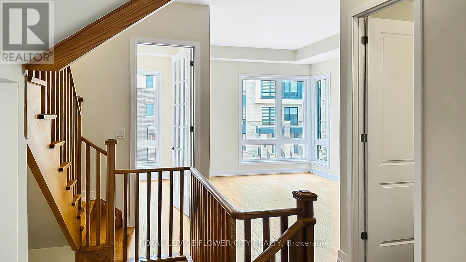 3098 Meadowridge Drive, Oakville, Ontario  L6H 7Z1 - Photo 10 - W13539340