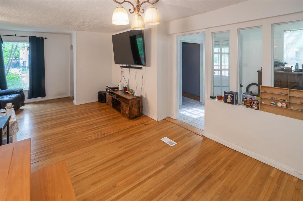 196 Johnson Avenue, Winnipeg, Manitoba R2L 0H6 - Photo 9 - 202616019