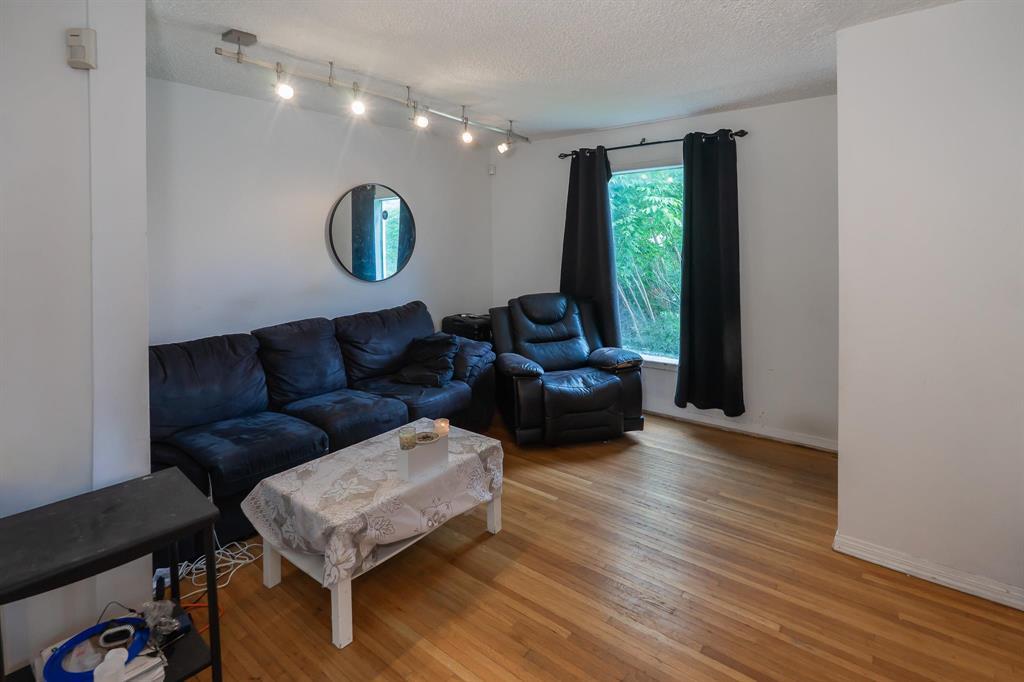 196 Johnson Avenue, Winnipeg, Manitoba R2L 0H6 - Photo 4 - 202616019