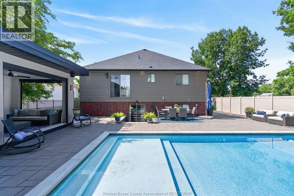355 Sacred Heart Drive, Lasalle, Ontario  N9J 1T1 - Photo 5 - 26016394