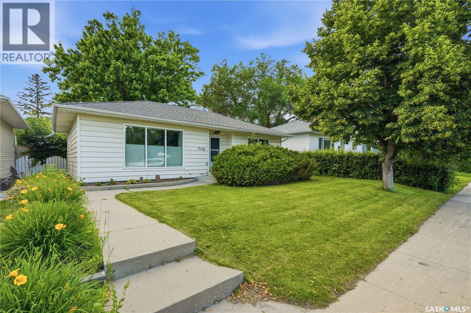 2118 Clarence AVENUE S, saskatoon, Saskatchewan