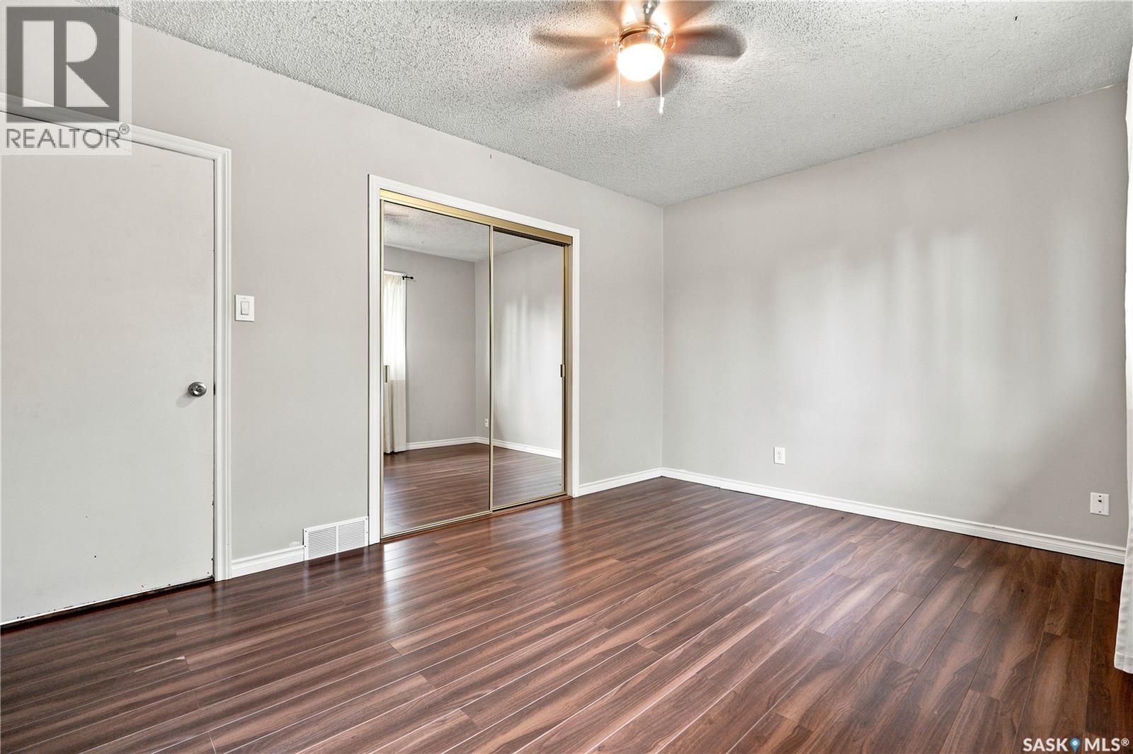2118 Clarence Avenue S, Saskatoon, Saskatchewan  S7J 1L5 - Photo 16 - SK041898