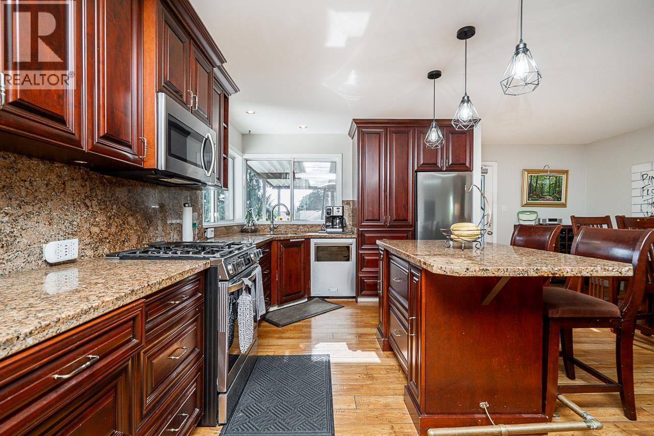 404 Mundy Street, Coquitlam, British Columbia  V3K 5N1 - Photo 8 - R3143988
