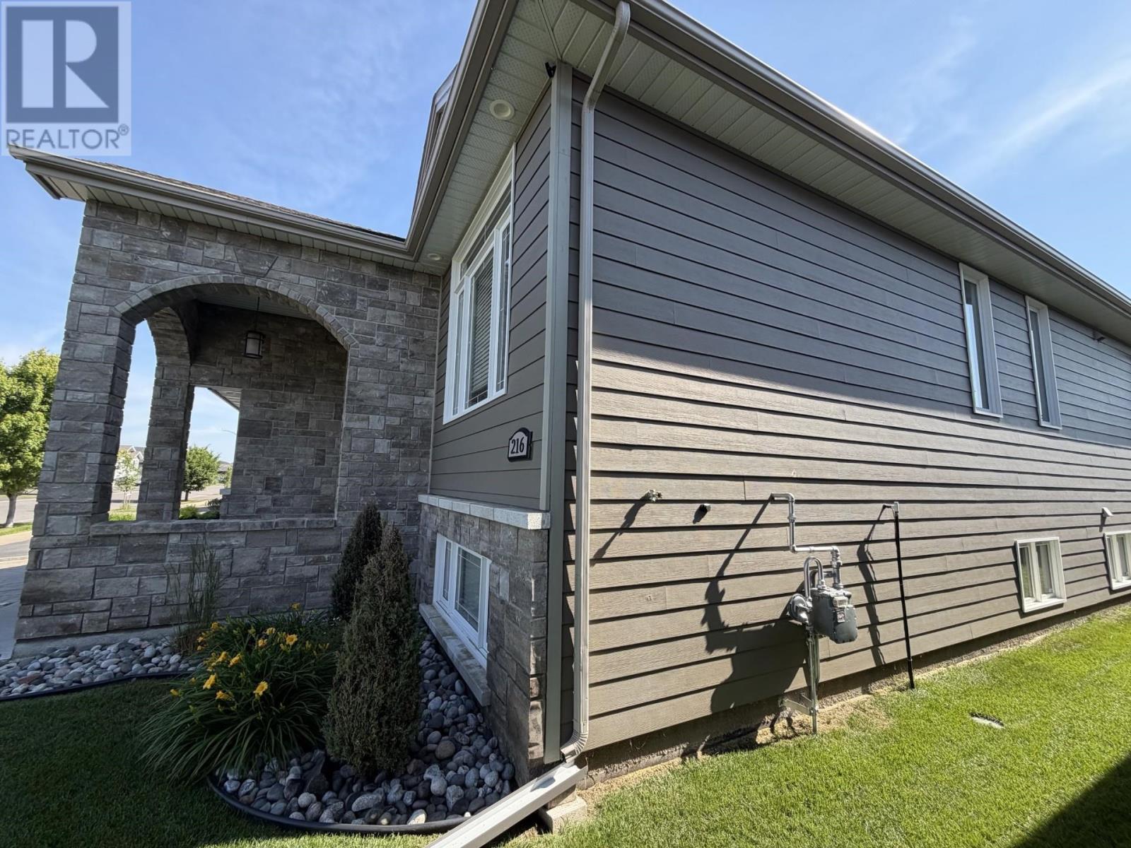 216 Cougar Cres, Thunder Bay, Ontario  P7C 0B2 - Photo 30 - TB2601863