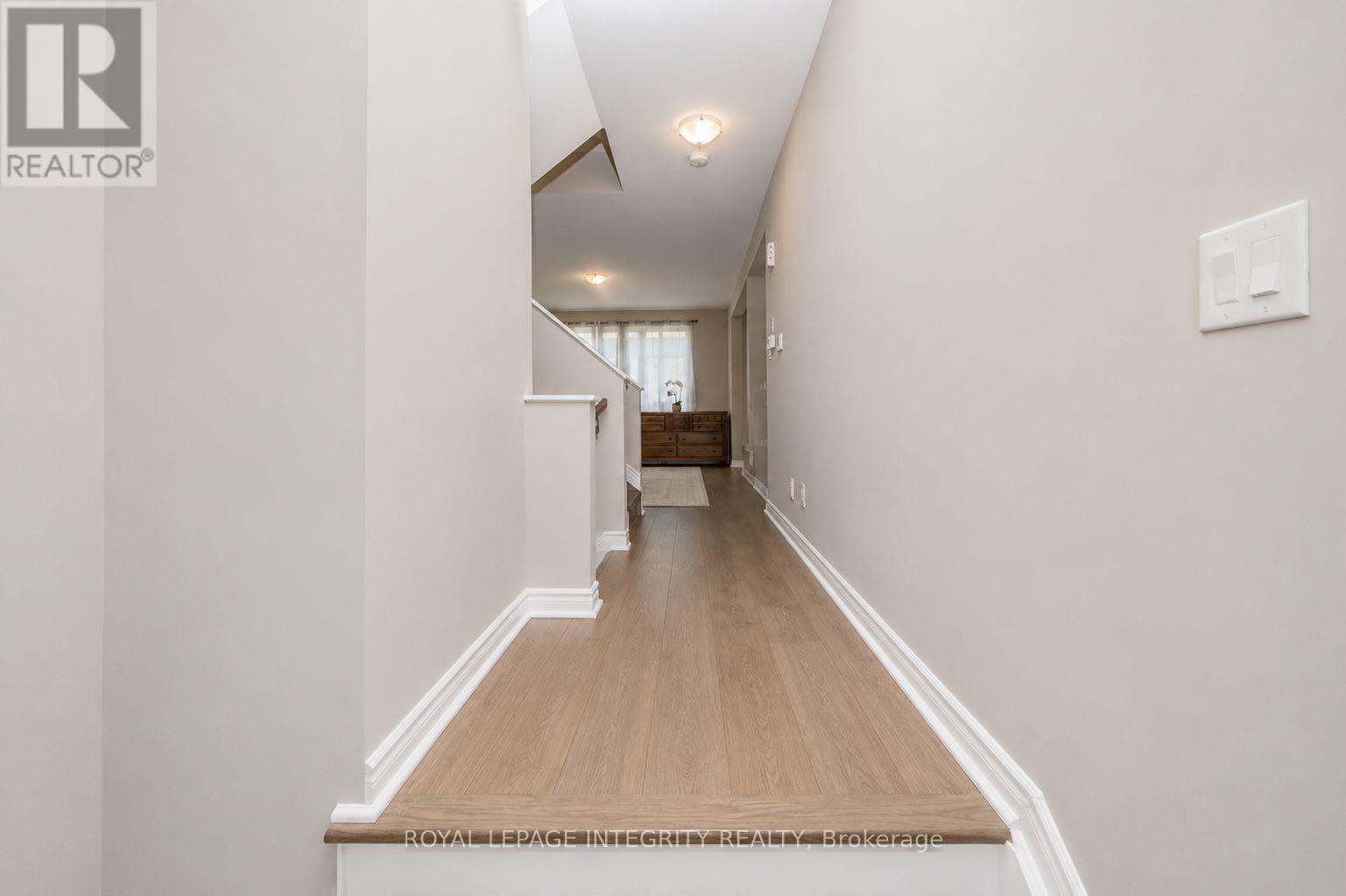 707 Samantha Eastop Avenue, Ottawa, Ontario  K2S 2A9 - Photo 4 - X13539504