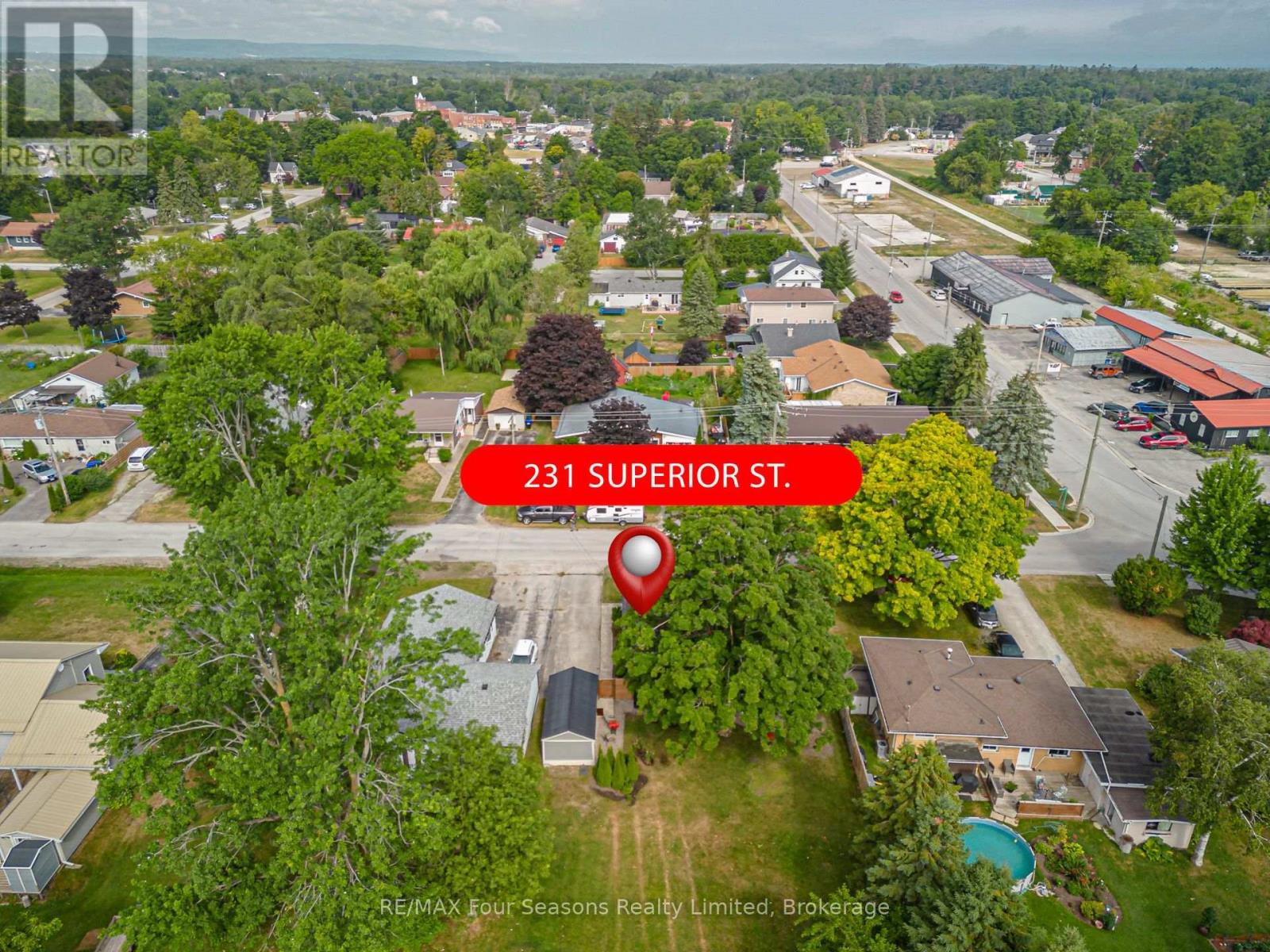 231 SUPERIOR STREET, Clearview (Stayner)
