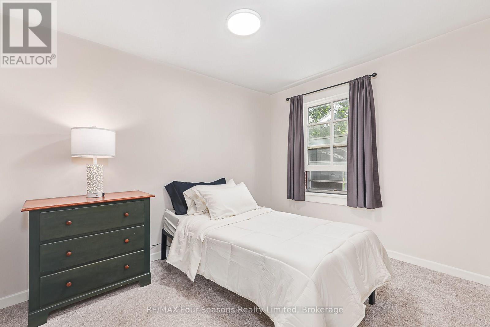 231 Superior Street, Clearview, Ontario  L0M 1S0 - Photo 10 - S13539546