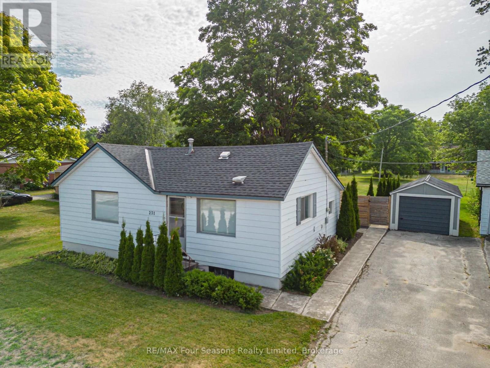 231 Superior Street, Clearview, Ontario  L0M 1S0 - Photo 12 - S13539546