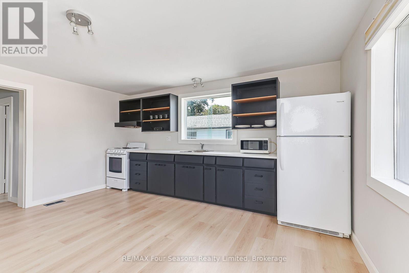 231 Superior Street, Clearview, Ontario  L0M 1S0 - Photo 17 - S13539546