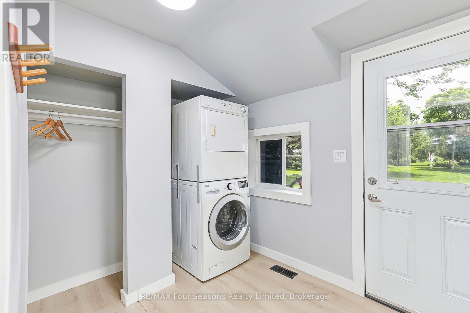231 Superior Street, Clearview, Ontario  L0M 1S0 - Photo 22 - S13539546
