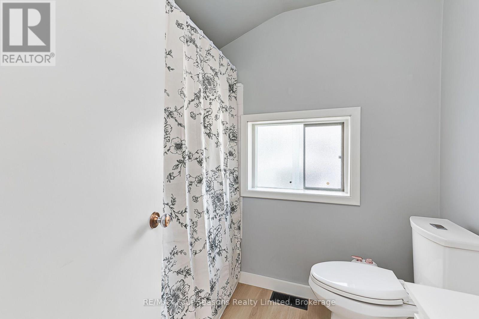 231 Superior Street, Clearview, Ontario  L0M 1S0 - Photo 23 - S13539546