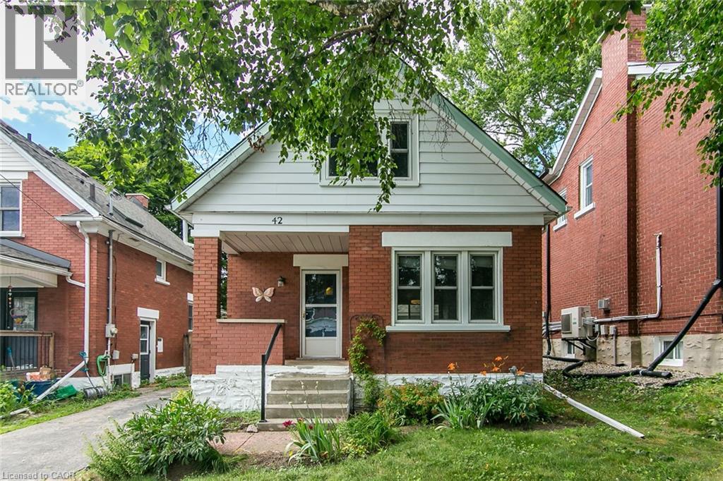 42 Guelph Street, Kitchener, Ontario N2H 5W8 - Photo 1 - 40844188