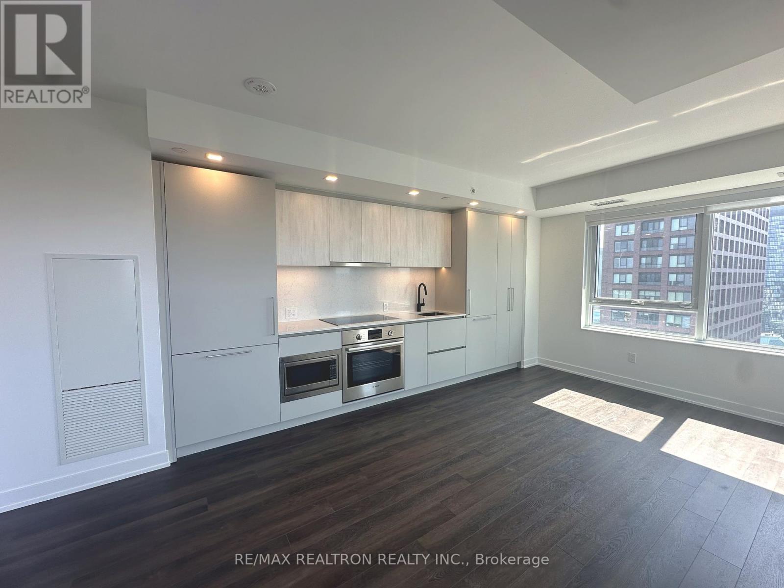 3004 - 609 SHERBOURNE STREET, Toronto, Ontario