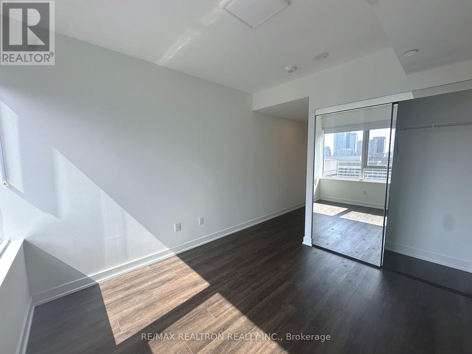 3004 - 609 Sherbourne Street, Toronto, Ontario M4X 0A4 - Photo 4 - C13539596