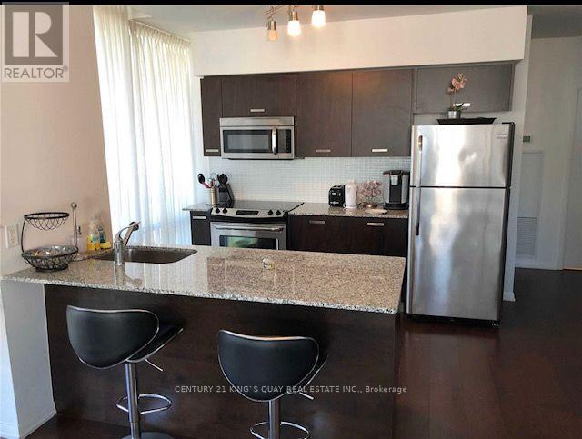3005 - 832 Bay Street, Toronto, Ontario  M5S 1Z6 - Photo 2 - C13539706