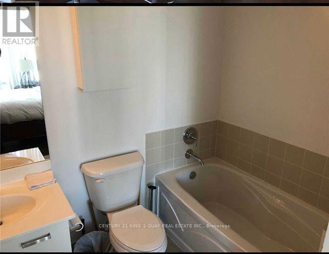 3005 - 832 Bay Street, Toronto, Ontario  M5S 1Z6 - Photo 4 - C13539706