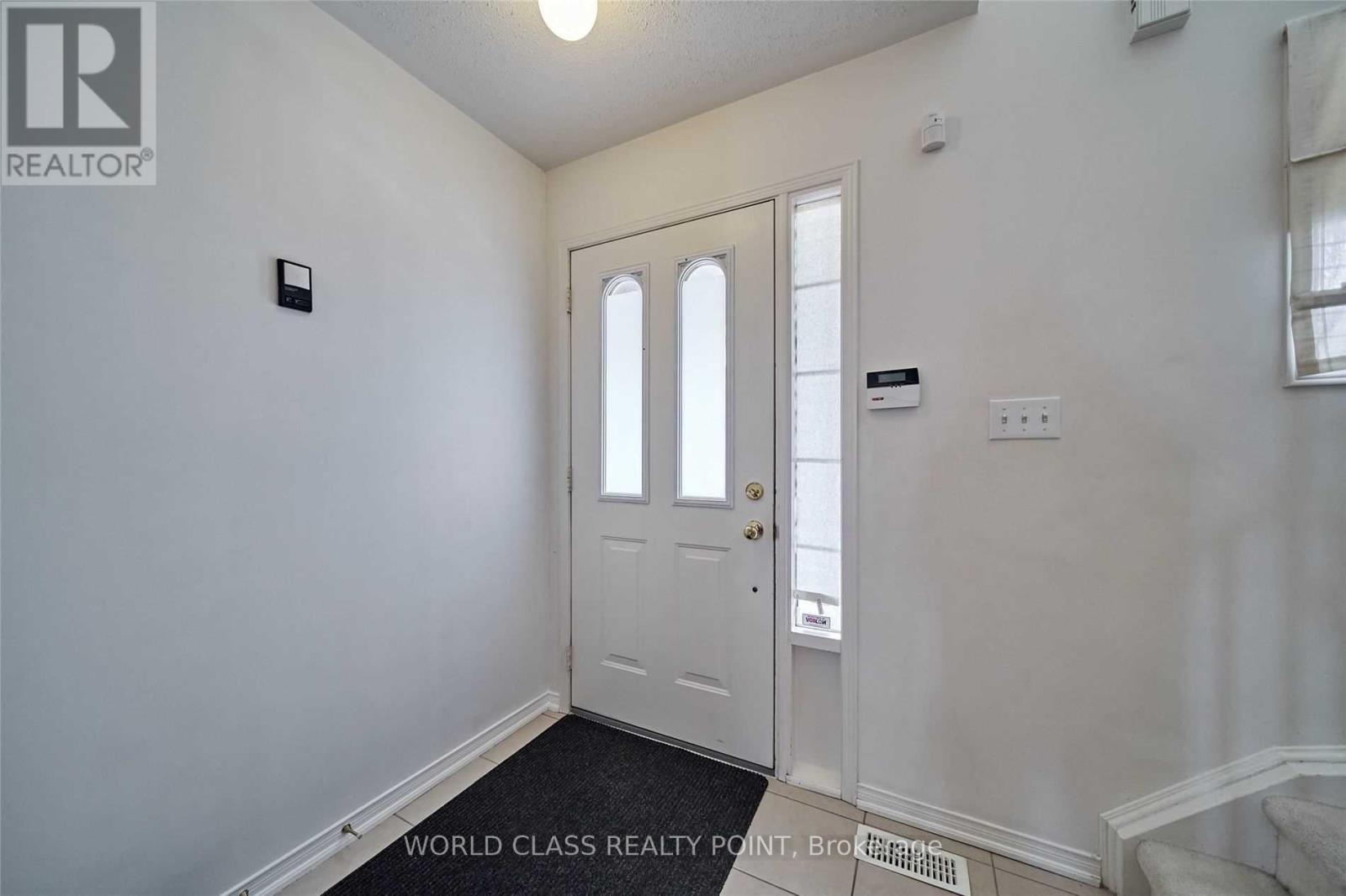 38 Tansley Crescent, Ajax, Ontario L1Z 1Y5 - Photo 3 - E13539564