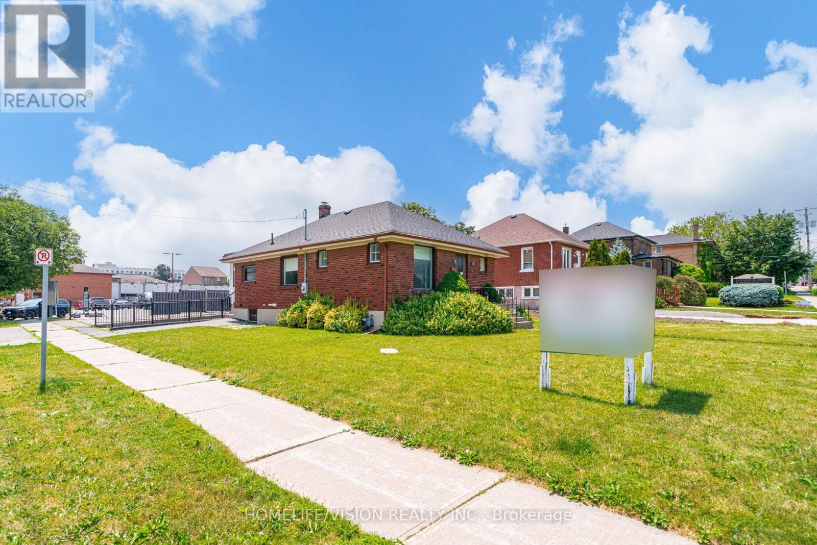 133 Mary Street E, Whitby, Ontario L1N 2P3 - Photo 5 - E13539624