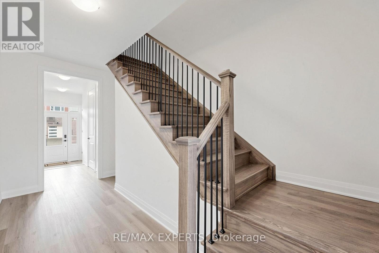 1761 Mineral Springs Way, Pickering, Ontario L1X 0T5 - Photo 14 - E13539632
