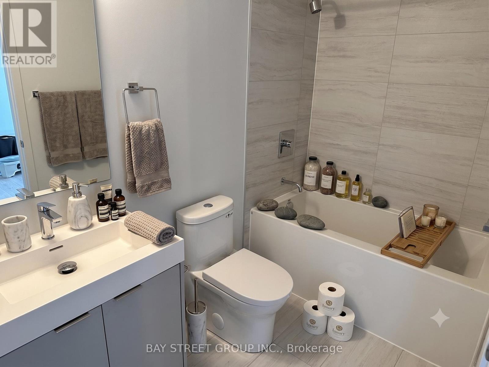 4701 - 2920 Highway 7 Road, Vaughan, Ontario  L4K 0P4 - Photo 4 - N13539442