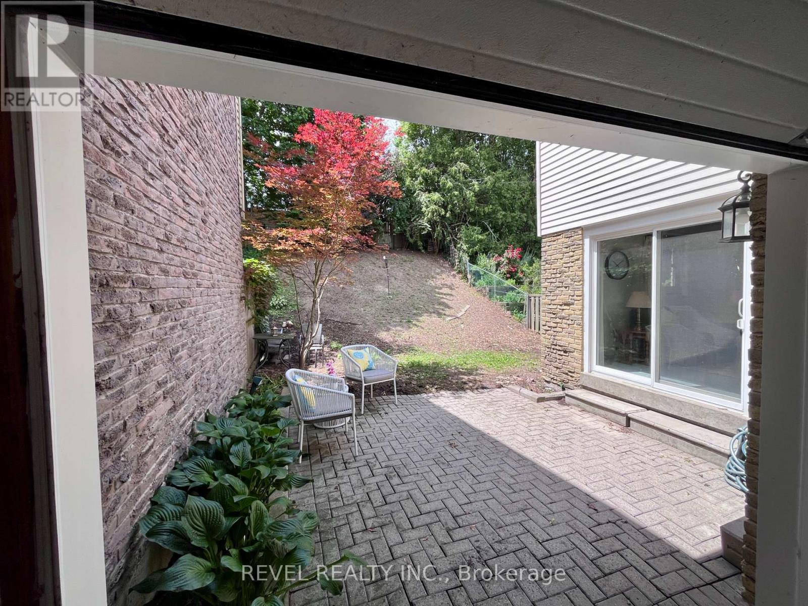 26 Parkland Court, Aurora, Ontario  L4G 3M6 - Photo 17 - N13539586