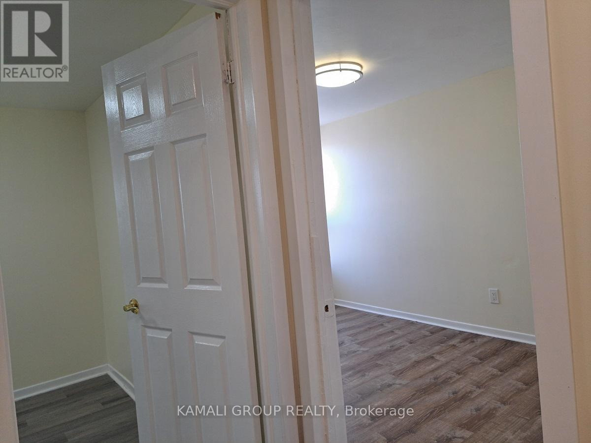 262 John Garland Boulevard, Toronto, Ontario  M9V 1N8 - Photo 16 - W13539408