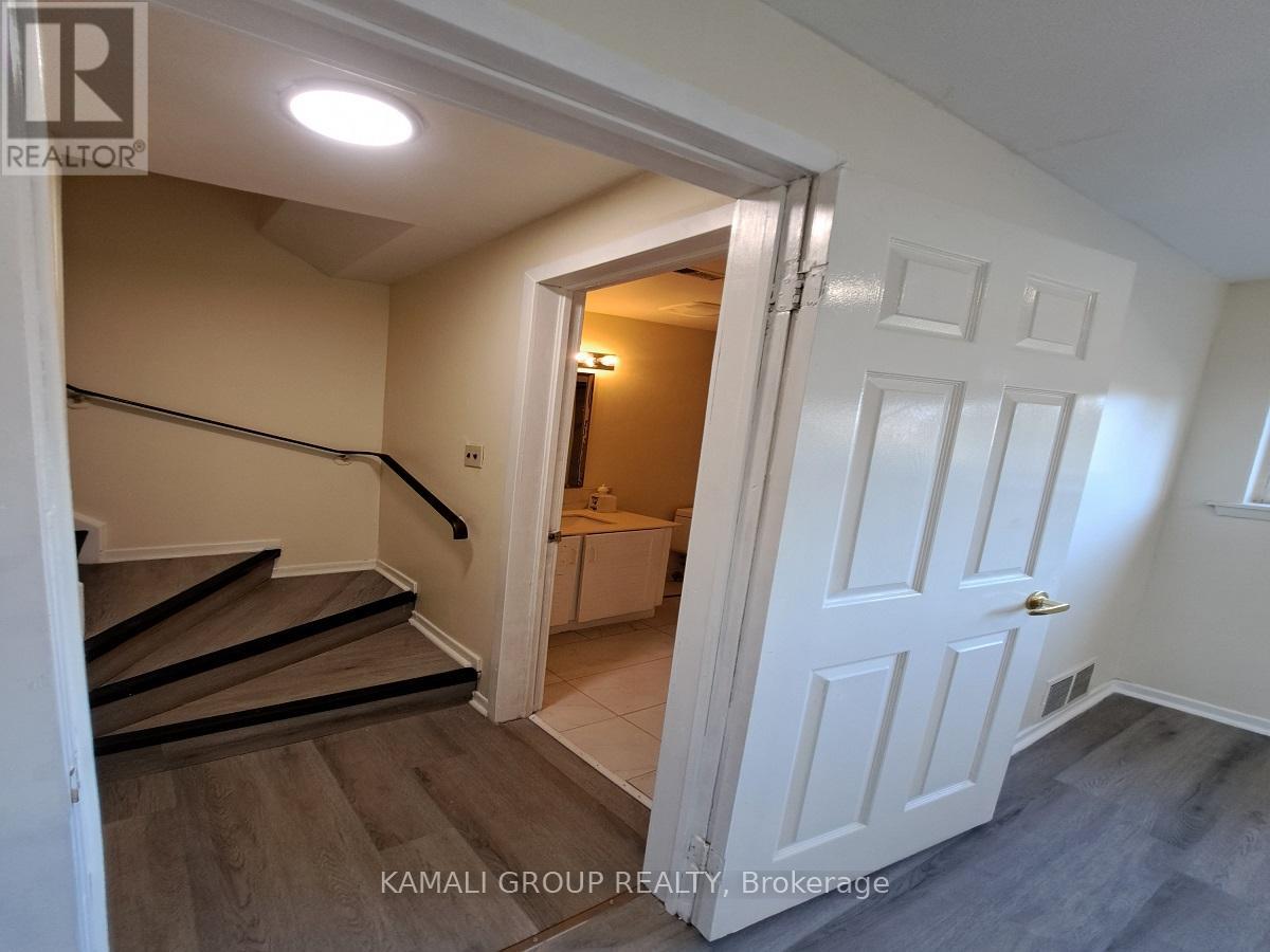 262 John Garland Boulevard, Toronto, Ontario  M9V 1N8 - Photo 18 - W13539408