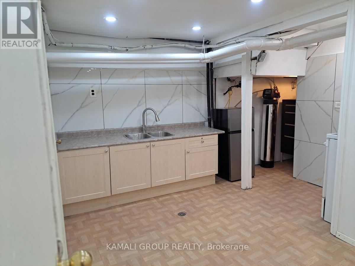 262 John Garland Boulevard, Toronto, Ontario  M9V 1N8 - Photo 22 - W13539408