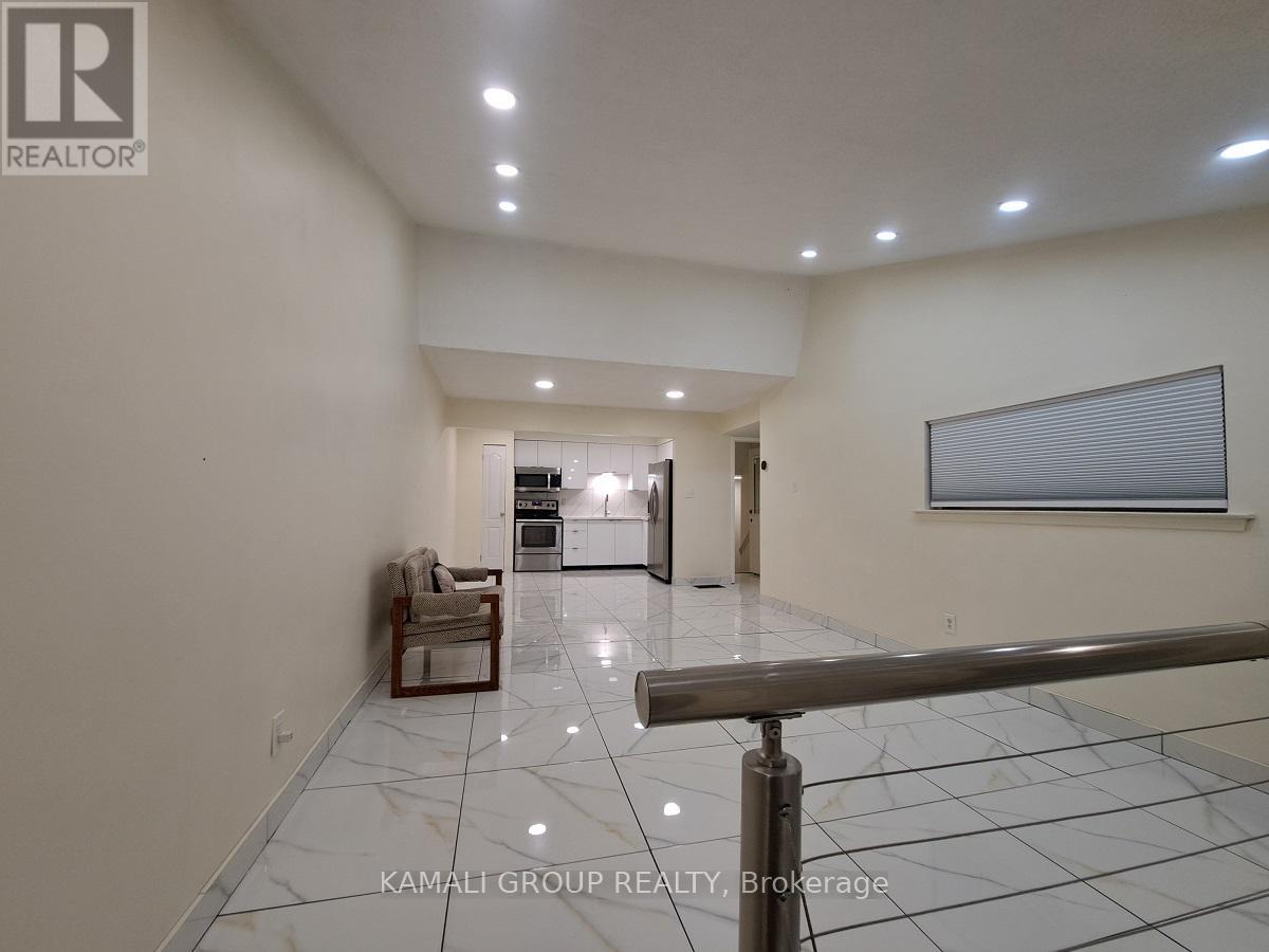 262 John Garland Boulevard, Toronto, Ontario  M9V 1N8 - Photo 6 - W13539408