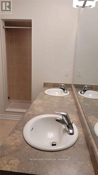 1 Sparrowbrook Street, Caledon, Ontario L7C 4B2 - Photo 15 - W13539466