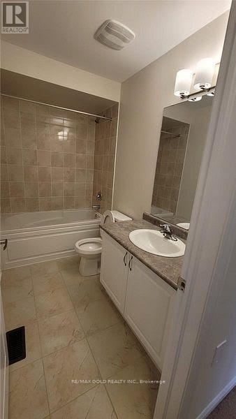 1 Sparrowbrook Street, Caledon, Ontario L7C 4B2 - Photo 17 - W13539466