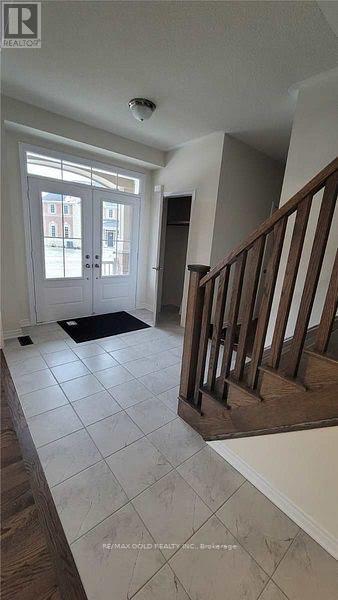 1 Sparrowbrook Street, Caledon, Ontario L7C 4B2 - Photo 3 - W13539466